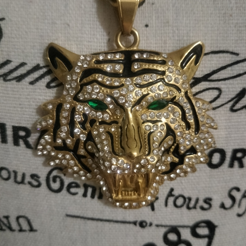 NWOT Gold Tiger Statement Necklace – Hip Hop, Bold, Bling, Style – Boutique